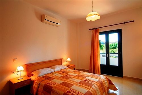 Fotini Apartments Palekastro Exterior photo